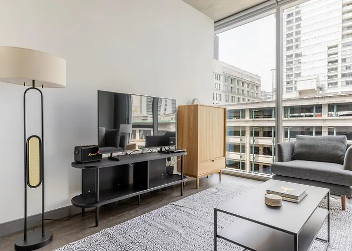 Blueground Loop Pool Ac Nr Park Chi-1266 Apartment *
